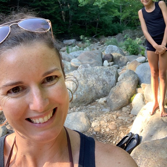 Meet your Posher, Lauren - Picture 1 of 1